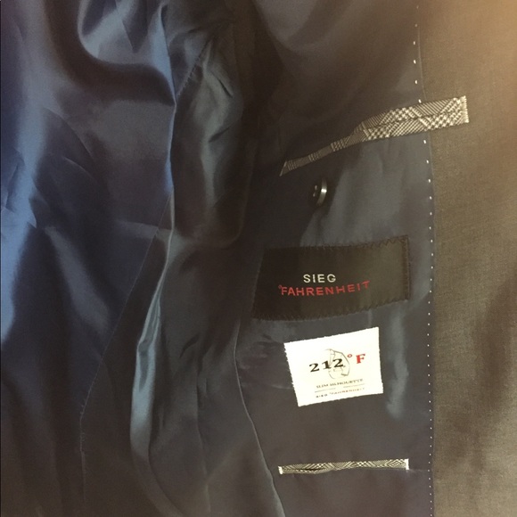 Suit jacket 🕺 - Picture 3 of 3